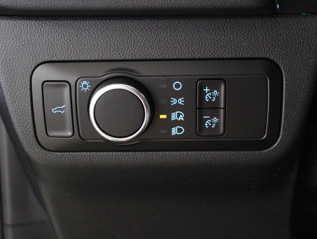 used 2022 Ford Escape car, priced at $26,900