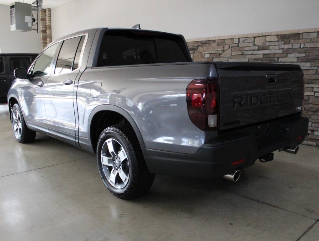 used 2025 Honda Ridgeline car, priced at $39,800