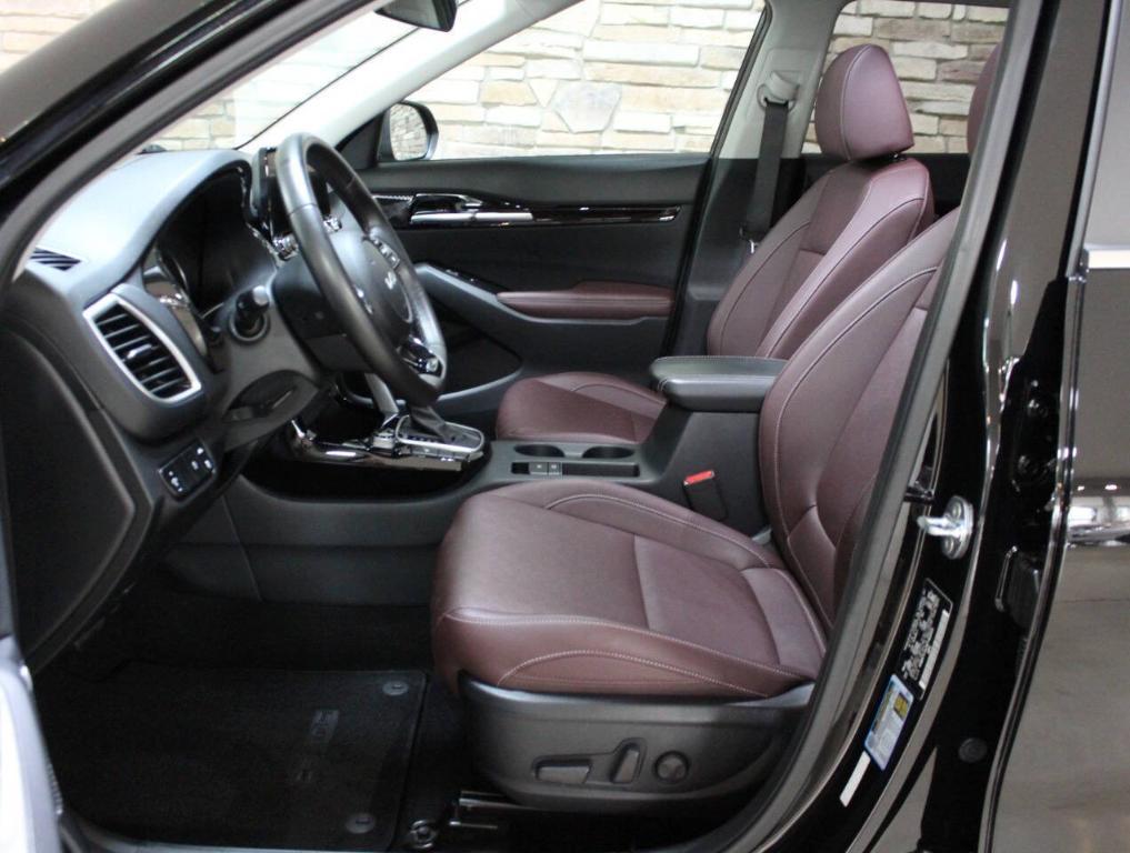 used 2023 Kia Seltos car, priced at $28,900