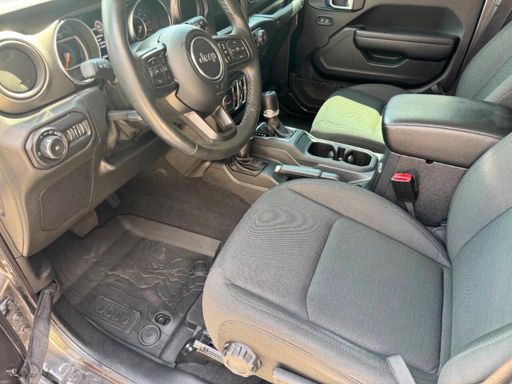 used 2021 Jeep Wrangler Unlimited car, priced at $35,900