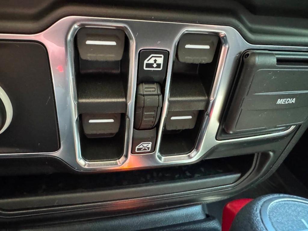 used 2021 Jeep Wrangler Unlimited car, priced at $35,900