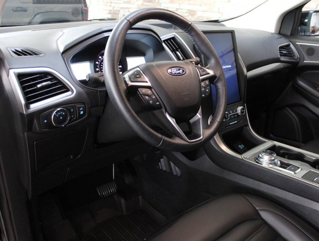 used 2024 Ford Edge car, priced at $33,900