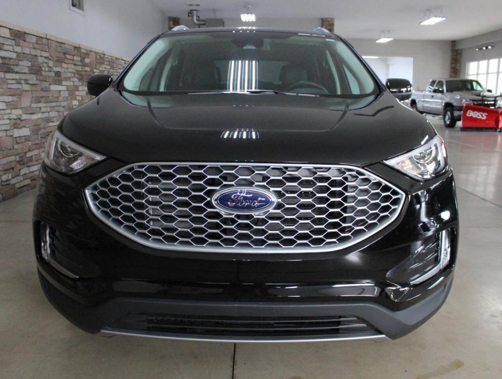 used 2024 Ford Edge car, priced at $33,900