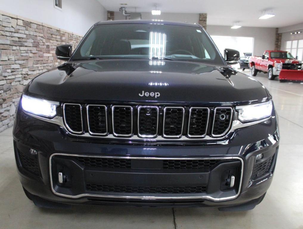 used 2023 Jeep Grand Cherokee car, priced at $45,900