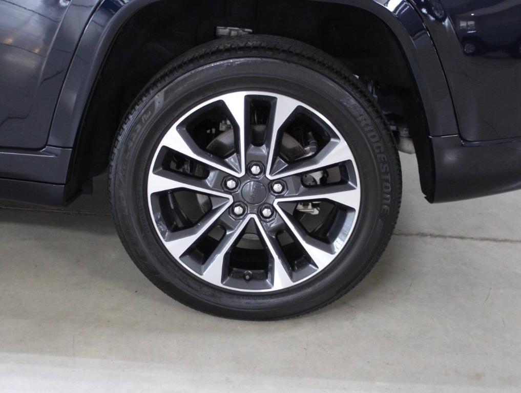 used 2023 Jeep Grand Cherokee car, priced at $45,900