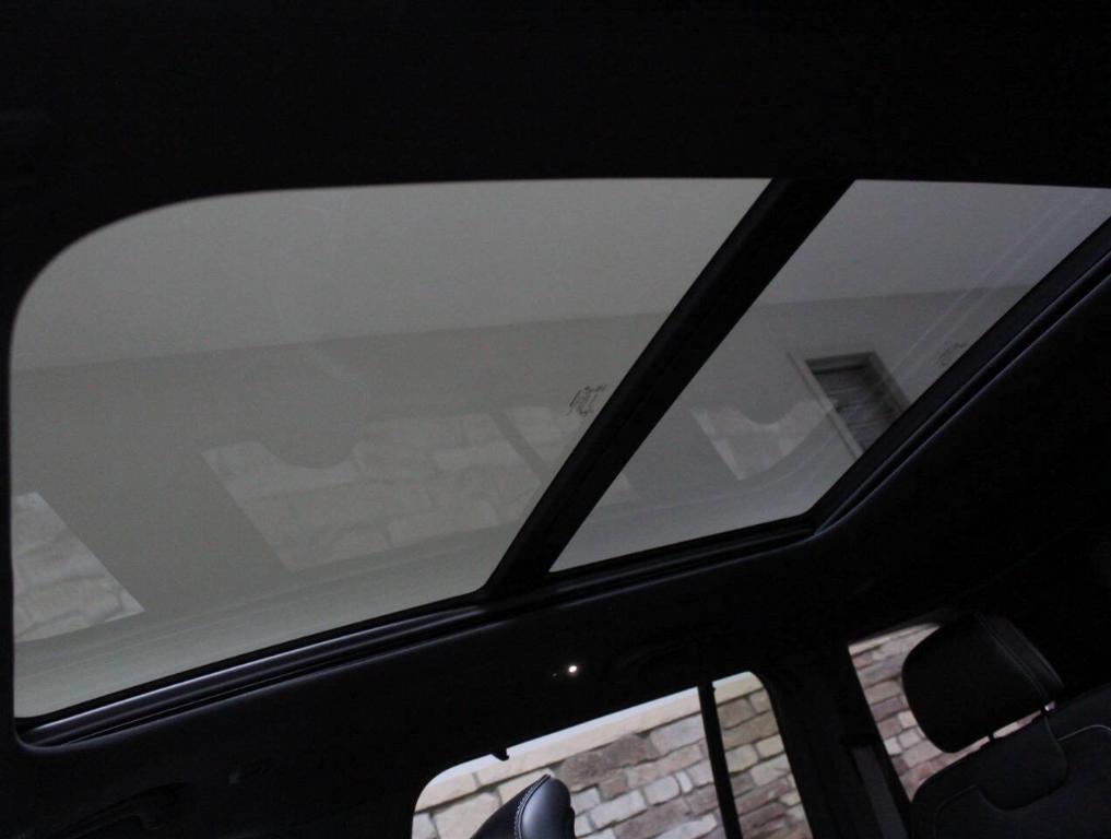 used 2023 Jeep Grand Cherokee car, priced at $45,900