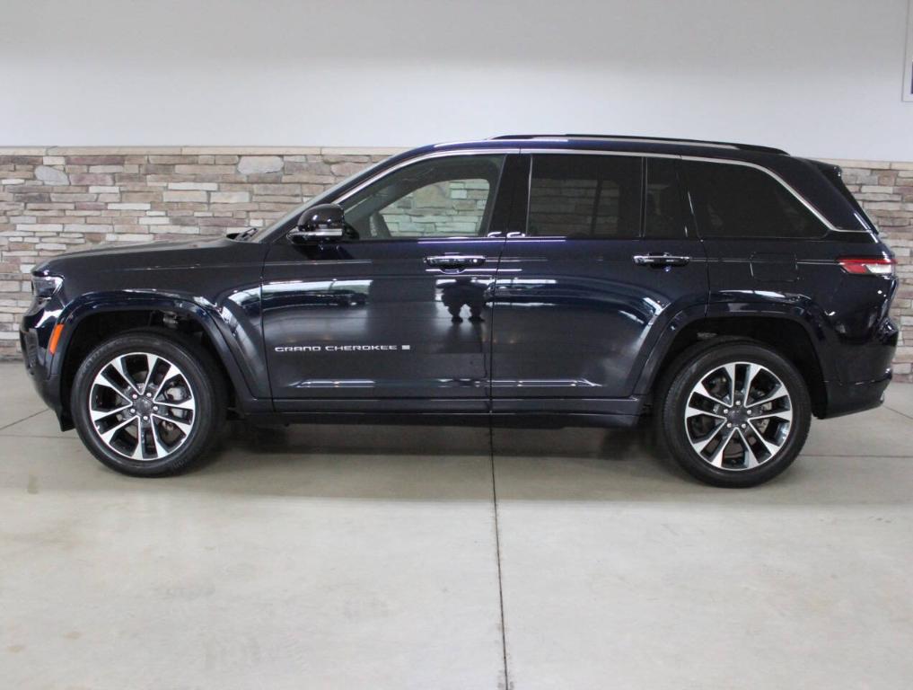 used 2023 Jeep Grand Cherokee car, priced at $45,900