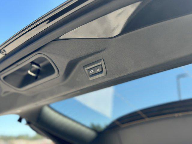 new 2026 BMW X7 car, priced at $101,195