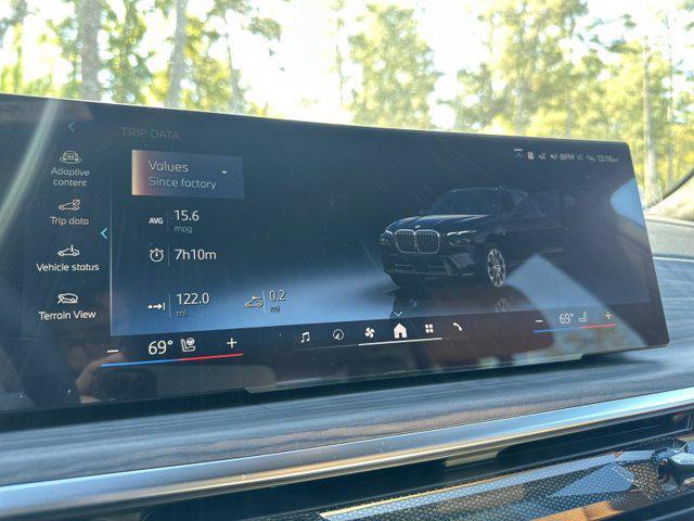 new 2026 BMW X7 car, priced at $101,195