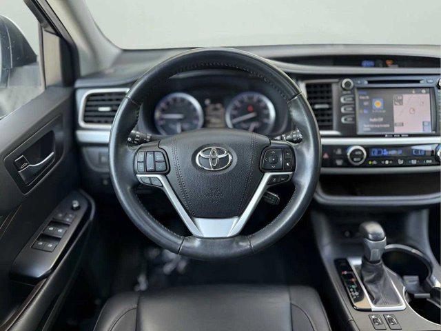 used 2019 Toyota Highlander car, priced at $26,980