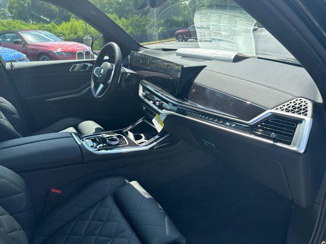 new 2026 BMW X7 car, priced at $100,405