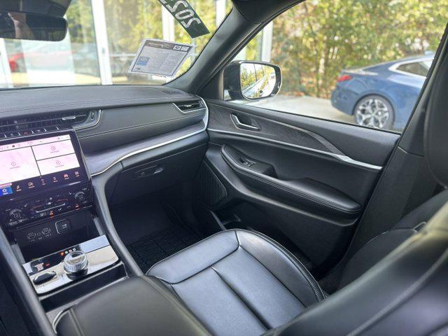 used 2025 Jeep Grand Cherokee L car, priced at $45,990