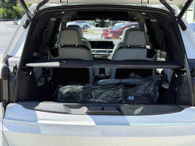 new 2026 BMW X7 car, priced at $96,435