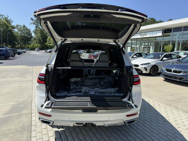 new 2026 BMW X7 car, priced at $96,435