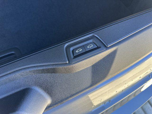 new 2026 BMW X7 car, priced at $94,435