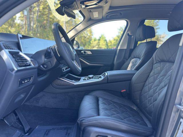 new 2026 BMW X7 car, priced at $94,435