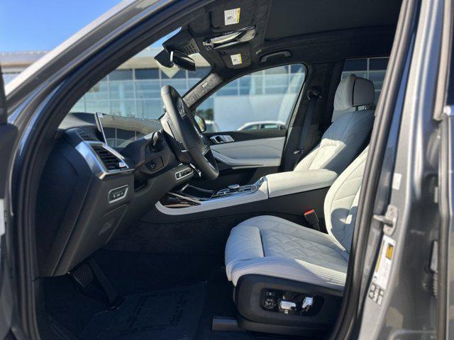 new 2026 BMW X7 car, priced at $97,095