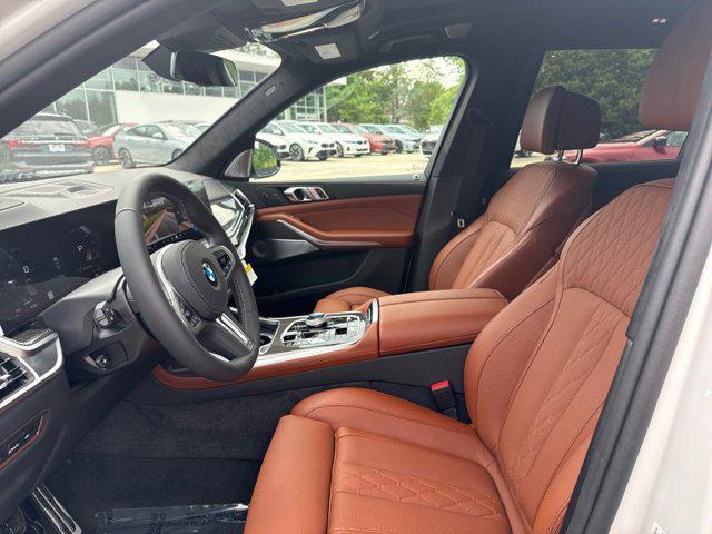 new 2025 BMW X7 car, priced at $123,210