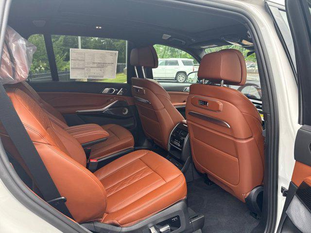 new 2025 BMW X7 car, priced at $123,210