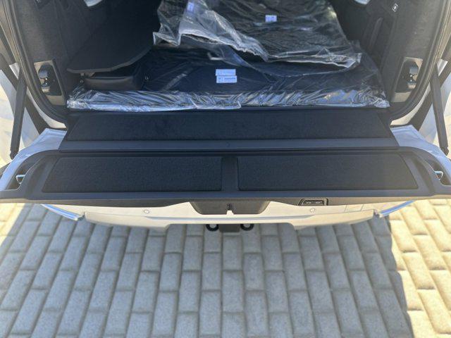 new 2026 BMW X7 car, priced at $98,390