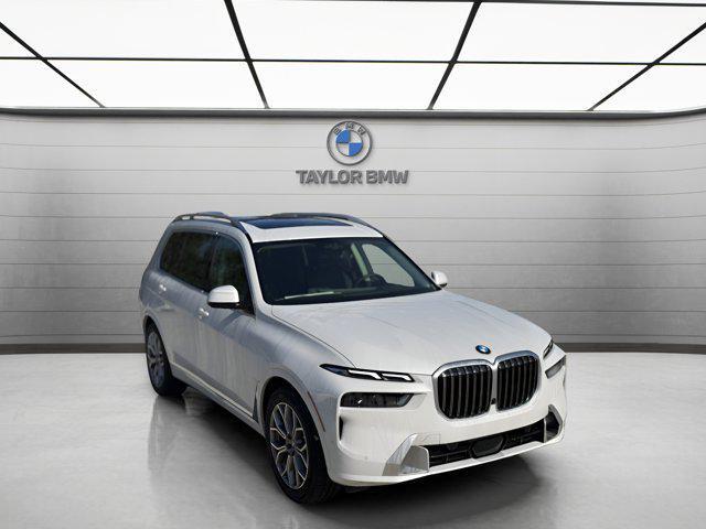 new 2025 BMW X7 car, priced at $92,710