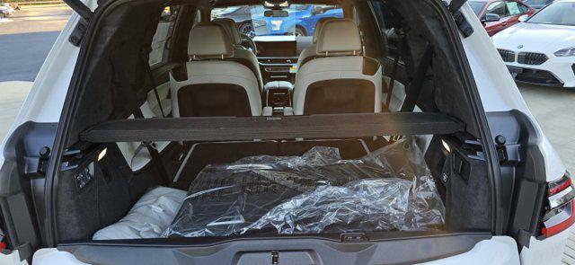 new 2026 BMW X7 car, priced at $100,785