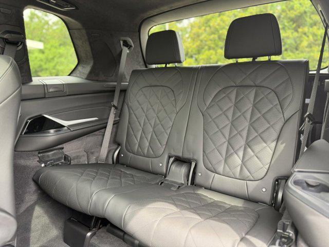 new 2026 BMW X7 car, priced at $100,875