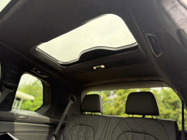 new 2026 BMW X7 car, priced at $100,875