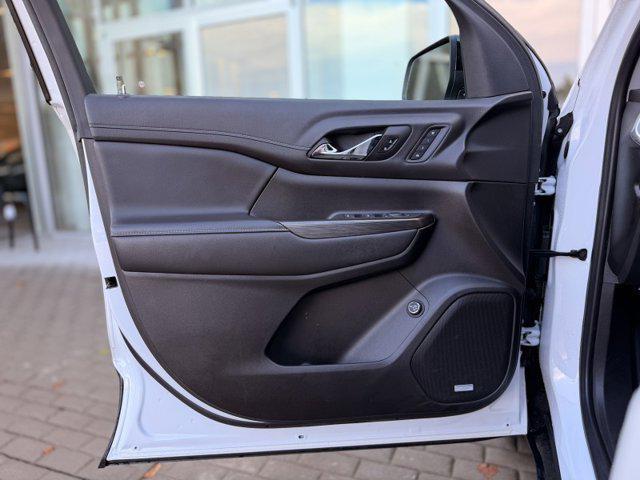 used 2022 GMC Acadia car, priced at $23,467