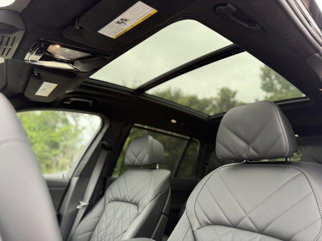 new 2026 BMW X7 car, priced at $96,585