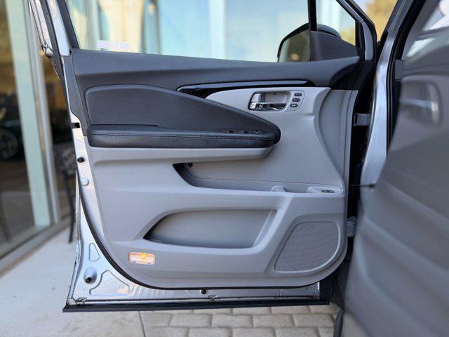 used 2018 Honda Pilot car, priced at $23,289
