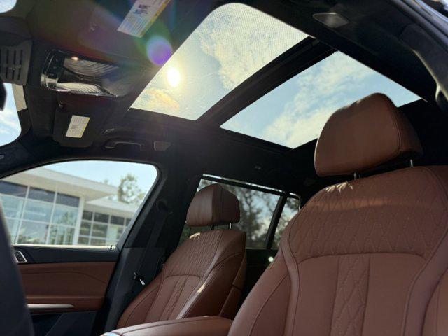 new 2026 BMW X7 car, priced at $125,920