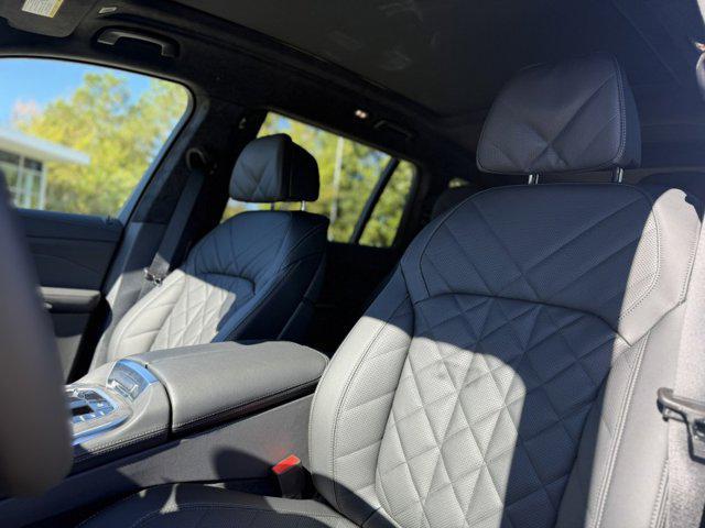 new 2026 BMW X7 car, priced at $99,185
