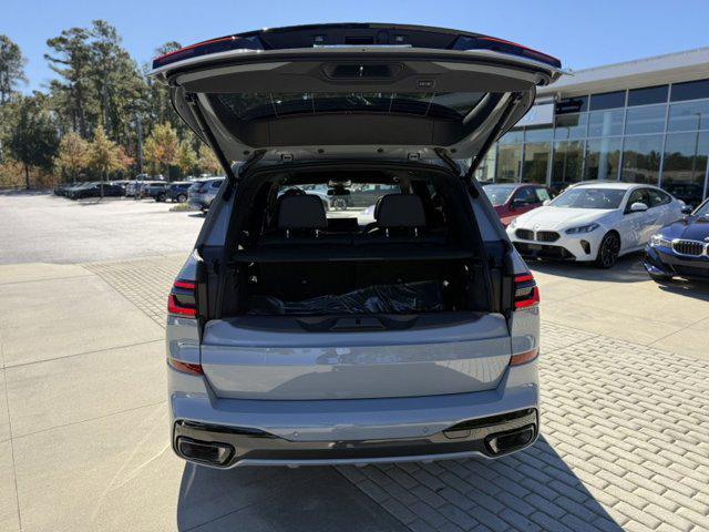 new 2026 BMW X7 car, priced at $99,185