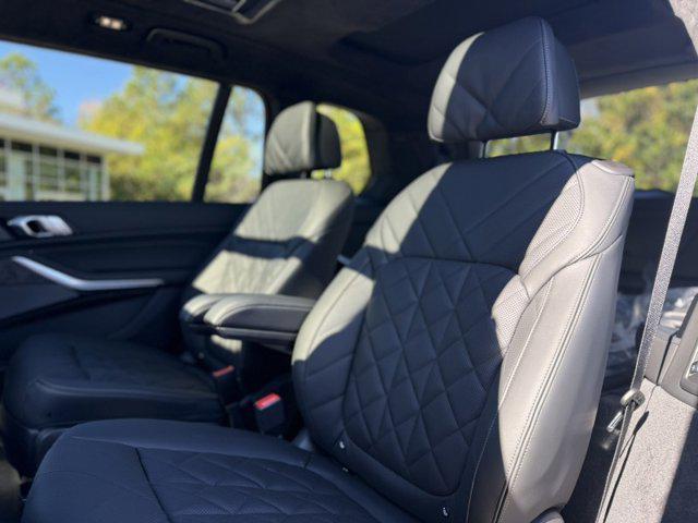 new 2026 BMW X7 car, priced at $99,185