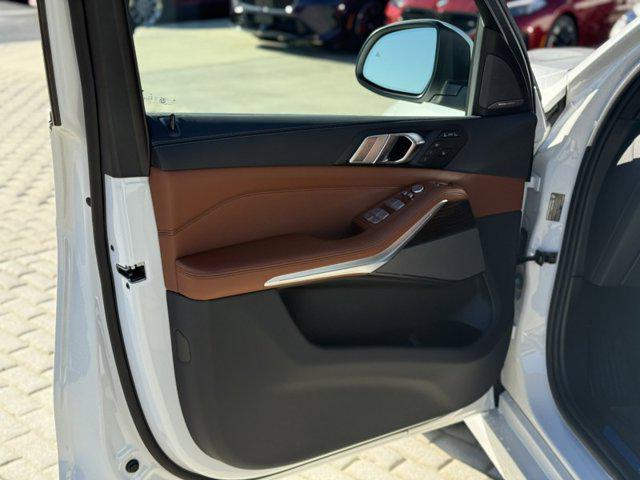 new 2026 BMW X7 car, priced at $99,485