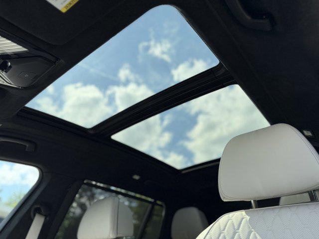 new 2025 BMW X7 car, priced at $107,635