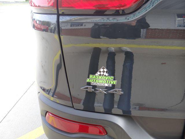 used 2016 Jeep Cherokee car, priced at $18,999