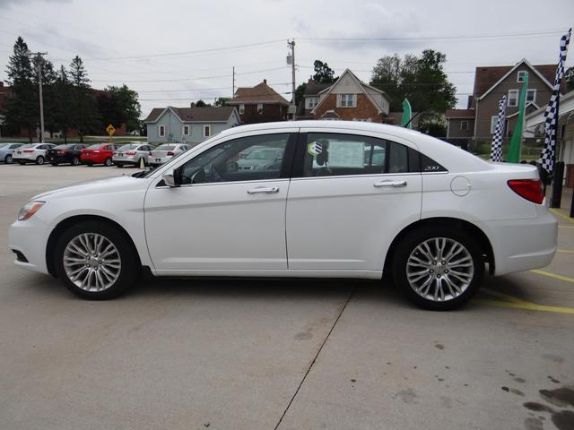 used 2012 Chrysler 200 car, priced at $9,389