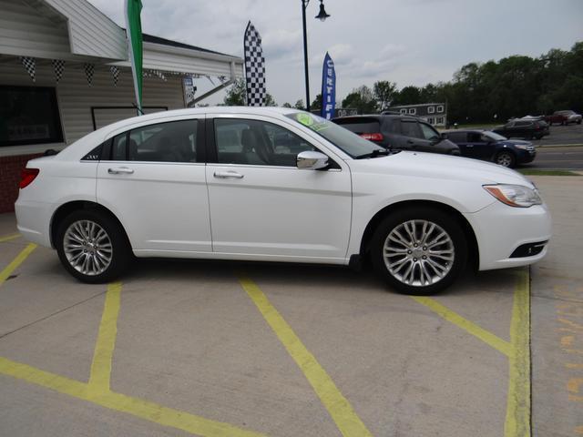 used 2012 Chrysler 200 car, priced at $9,389