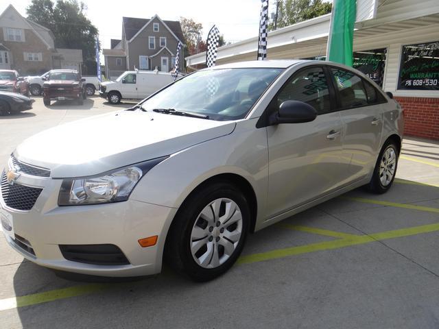 used 2014 Chevrolet Cruze car, priced at $9,588