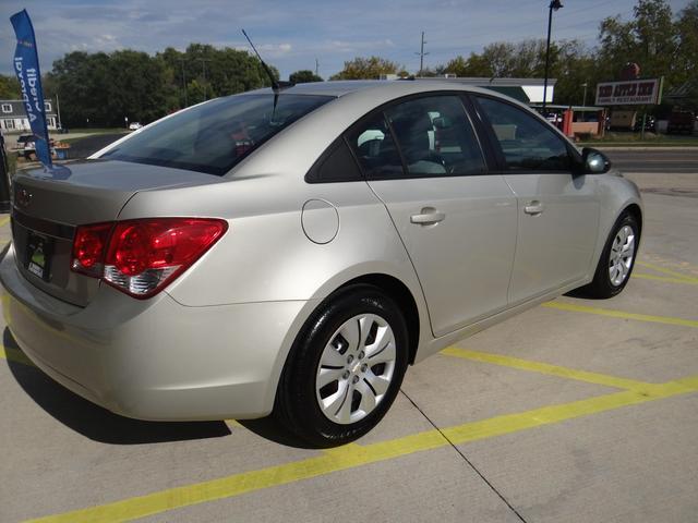 used 2014 Chevrolet Cruze car, priced at $9,588