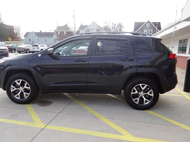 used 2016 Jeep Cherokee car, priced at $19,995