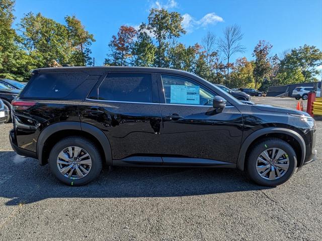 new 2024 Nissan Pathfinder car, priced at $40,480