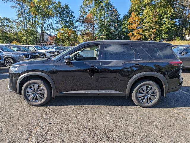 new 2024 Nissan Pathfinder car, priced at $40,480