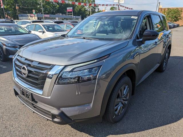 new 2024 Nissan Pathfinder car, priced at $40,480