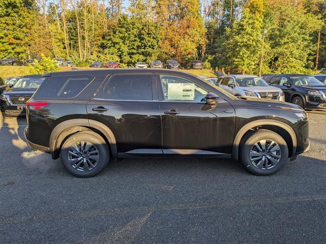 new 2024 Nissan Pathfinder car, priced at $40,480