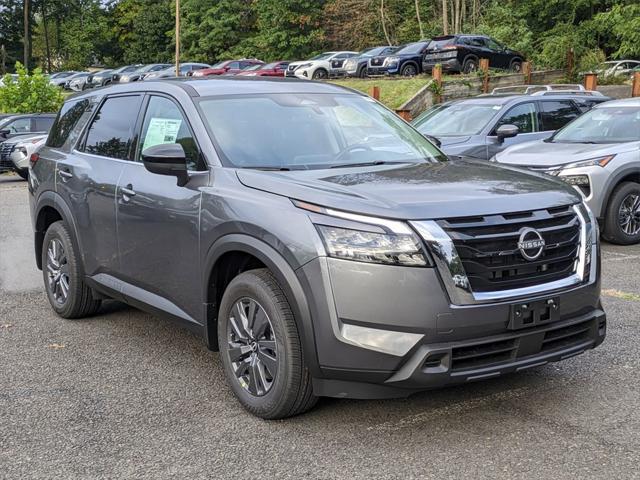 new 2024 Nissan Pathfinder car, priced at $40,570