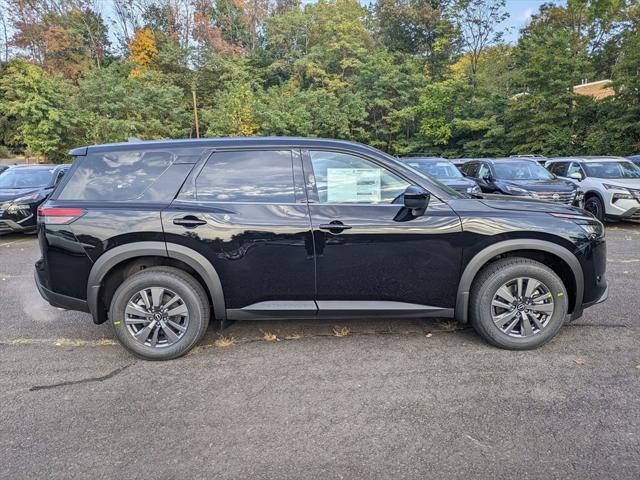 new 2024 Nissan Pathfinder car, priced at $40,830