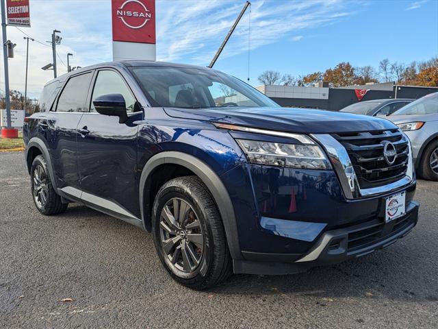 used 2022 Nissan Pathfinder car, priced at $25,995